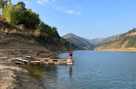 朝圣万峰湖：钓鱼之旅的意外惊喜